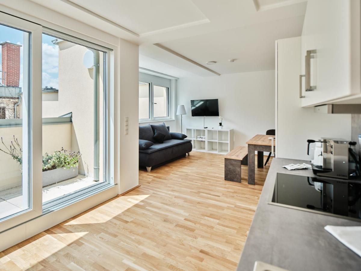 Next To Schoenbrunnpalace Close To Public Transport - Myschoenbrunn Apartment *