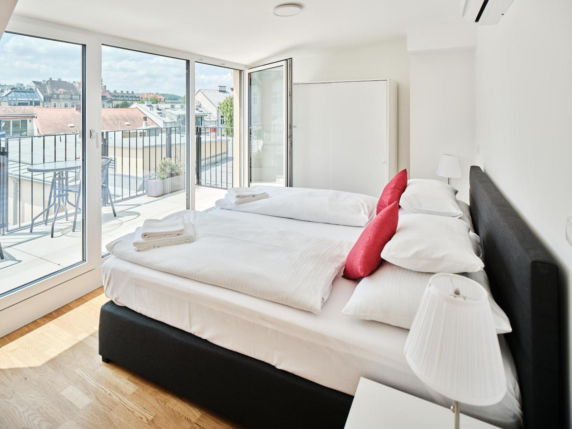 Next To Schoenbrunnpalace Close To Public Transport - Myschoenbrunn Apartment
