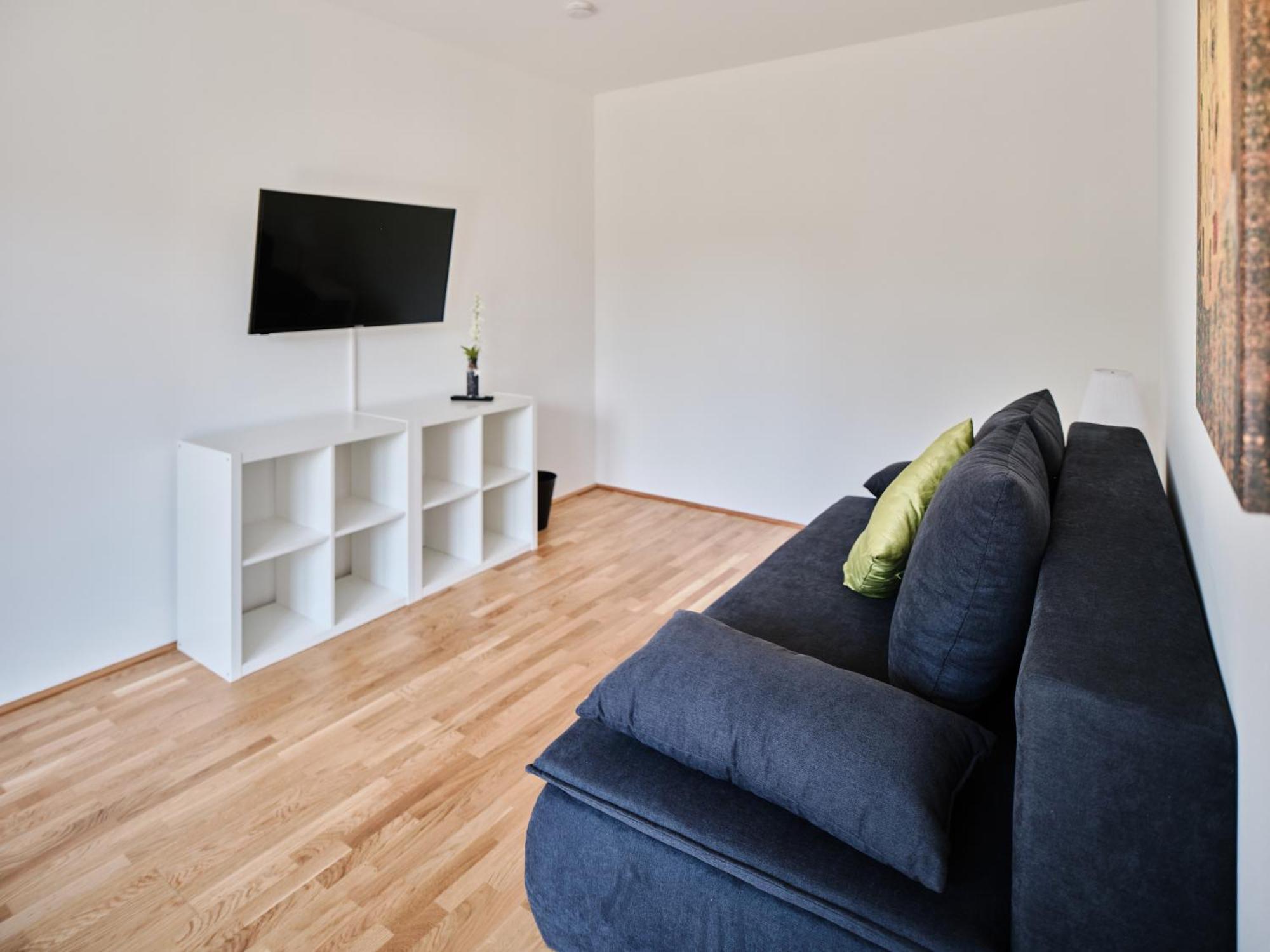 Next To Schoenbrunnpalace Close To Public Transport - Myschoenbrunn *