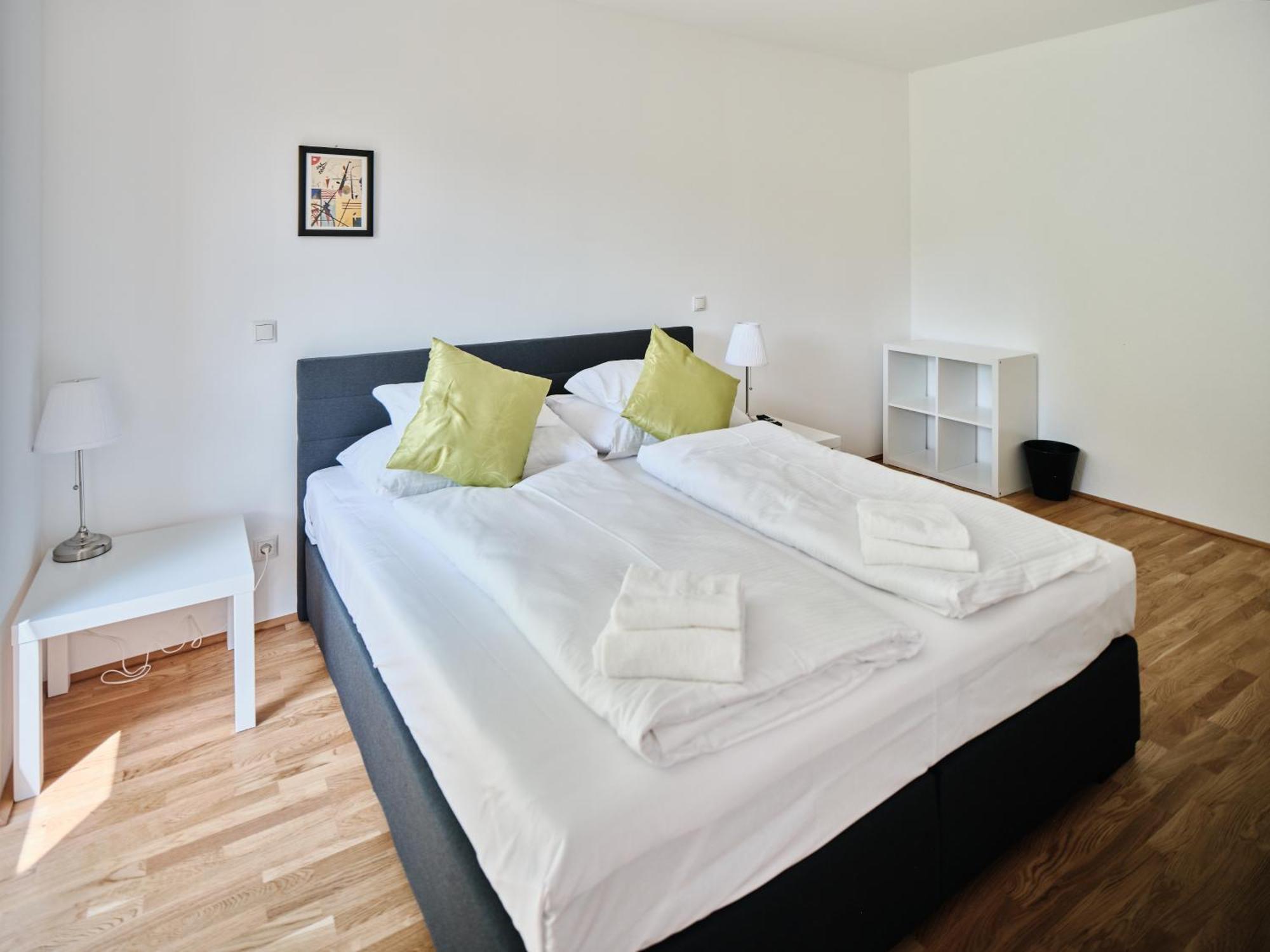 Next To Schoenbrunnpalace Close To Public Transport - Myschoenbrunn Apartment *